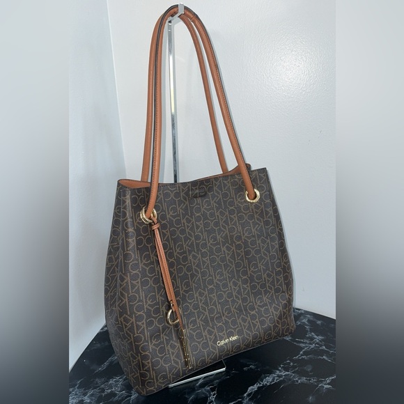 CALVIN KLEIN Handbag Women's Brown Logo Leather Large Tote Purse AUTHENTIC - Picture 1 of 11